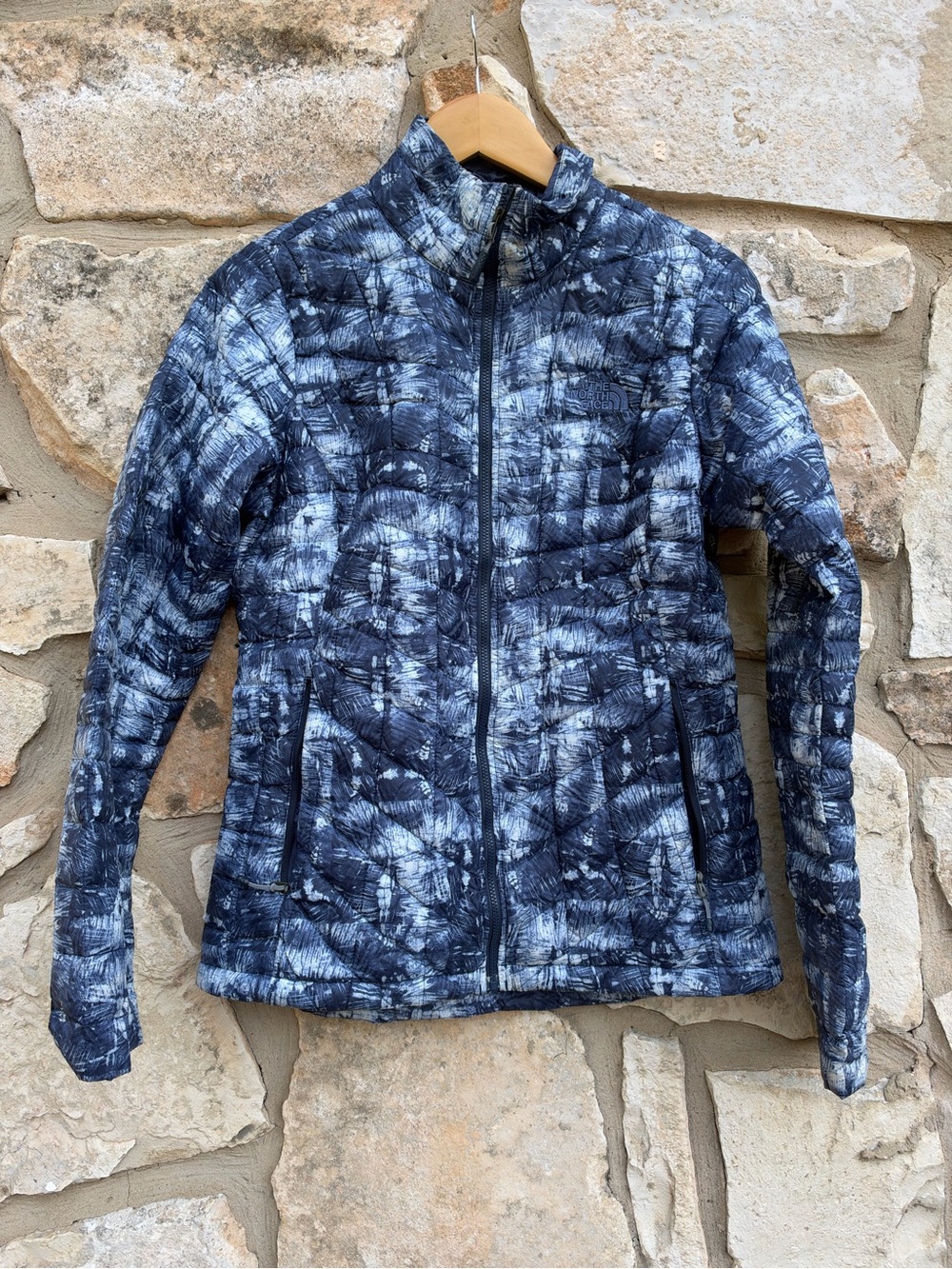 The North Face Women's Thermoball Puffer Jacket size small